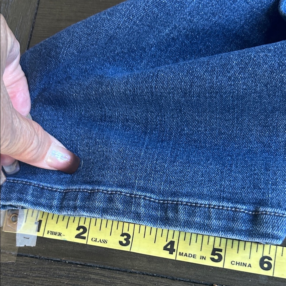 Lane Bryant Medium Blue Cropped Jeans - Picture 7 of 7